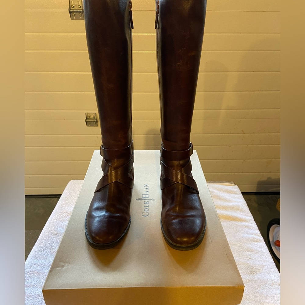 Cole Haan, Petra belt boot